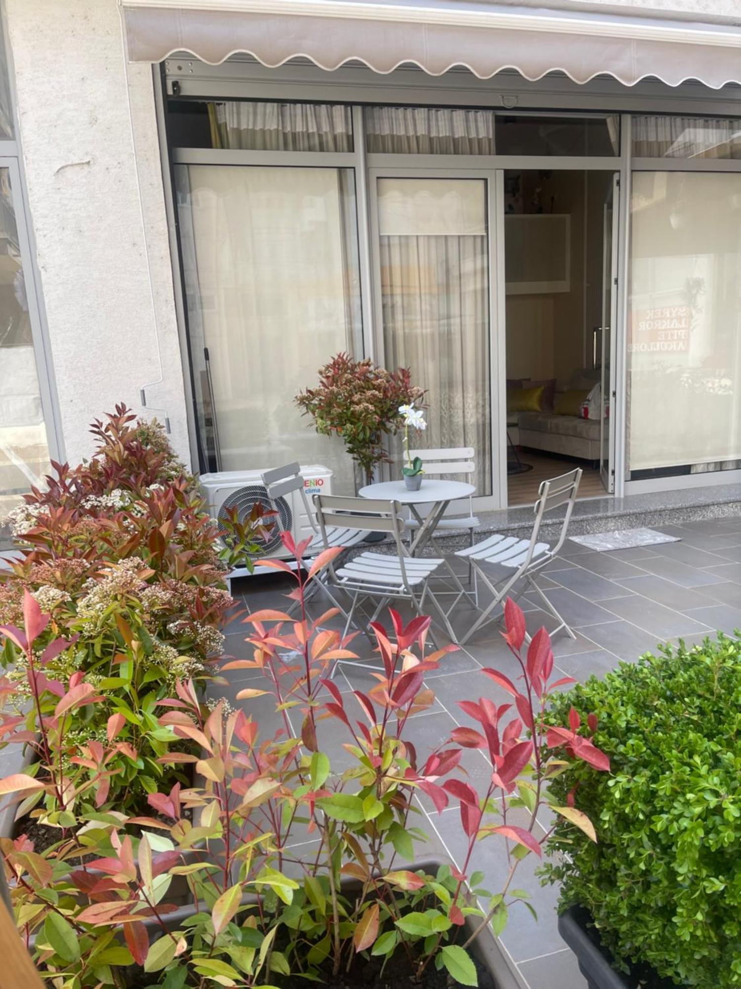 Lovely Apartment In Pogradec City With A Lake View 외부 사진